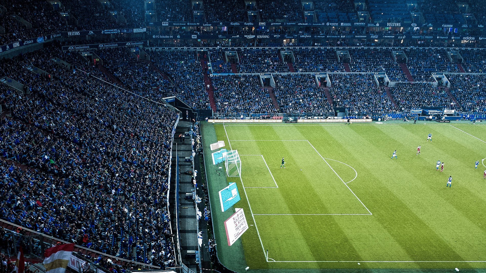 九游电脑版-沃尔夫斯堡后卫遭遇伤病，球队人心惶惶，沃尔夫斯堡球员